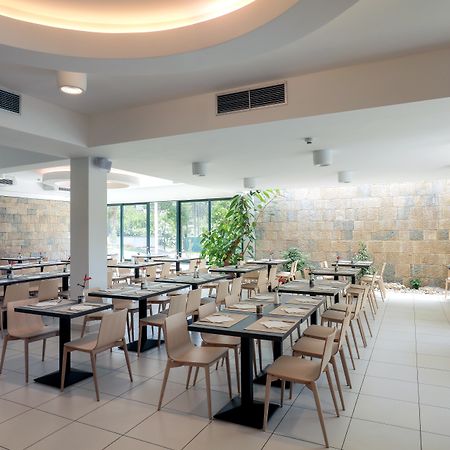 Bluesun Hotel Neptun Tučepi エクステリア 写真