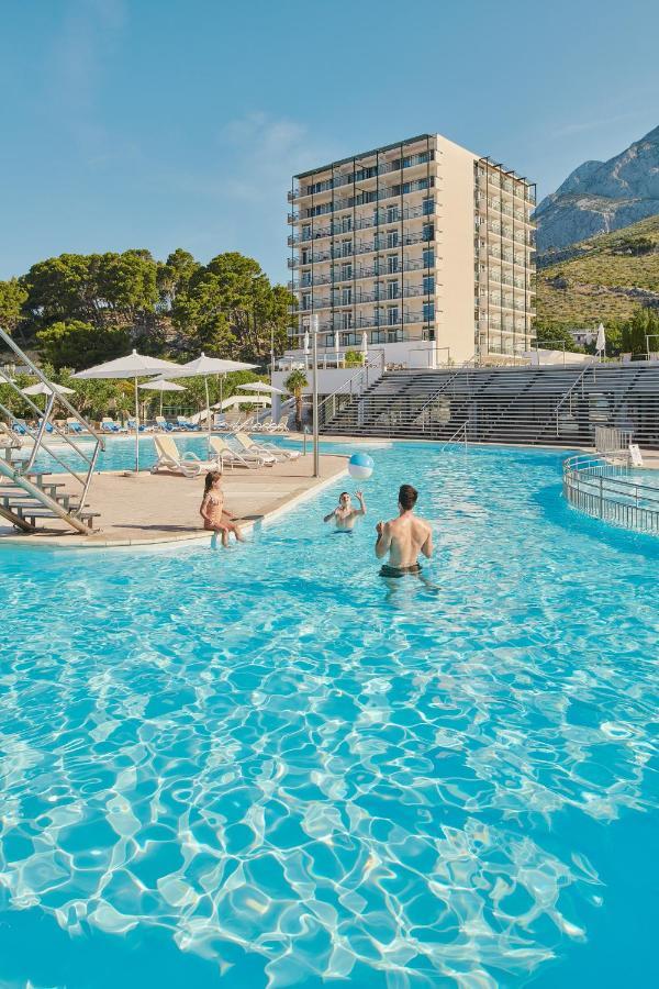 Bluesun Hotel Neptun Tučepi エクステリア 写真