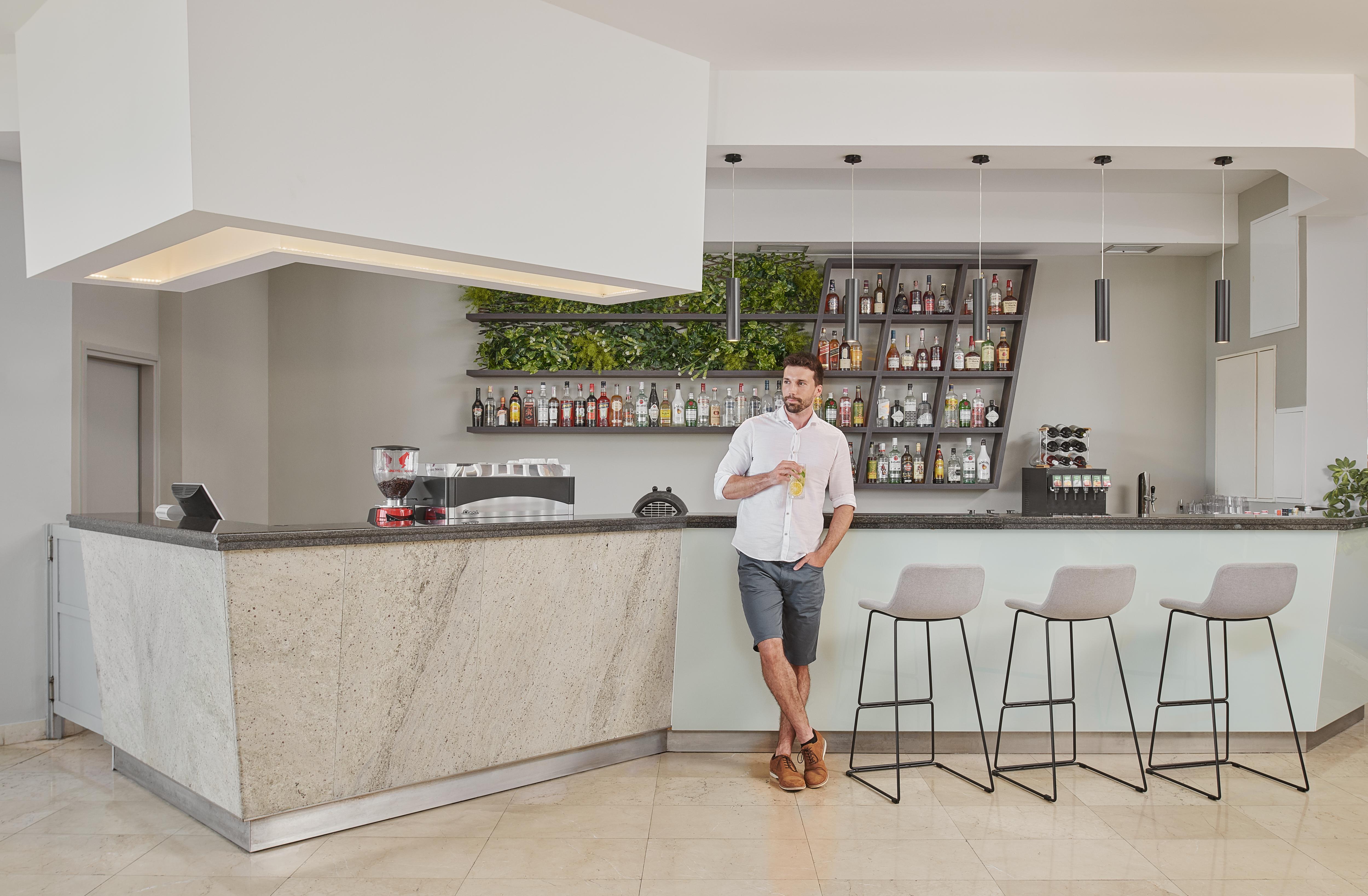 Bluesun Hotel Neptun Tučepi エクステリア 写真