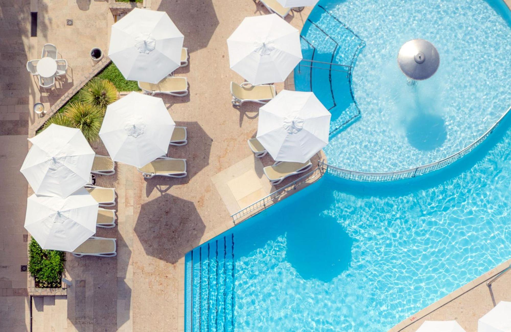 Bluesun Hotel Neptun Tučepi エクステリア 写真